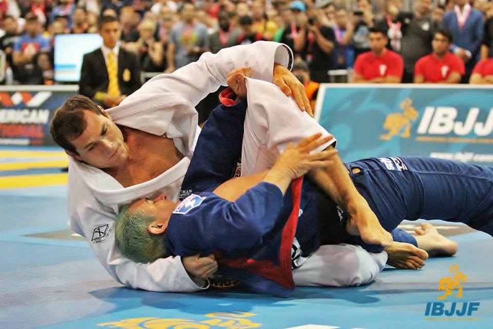 ROGER GRACIE SHOWS CLOSED GUARD SWEEP