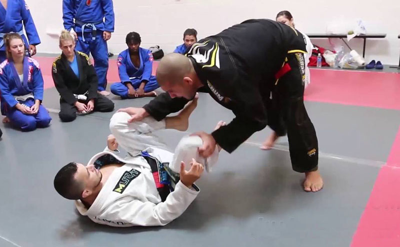 PASSING OPEN GUARD WITH RODOLFO VIEIRA