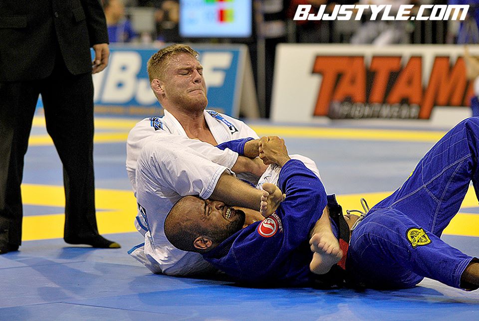 ALEX TRANS vs YURI SIMOES IBJJF EUROS 2014