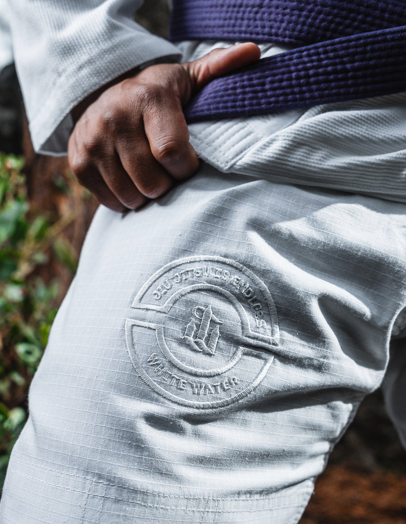 White Water Ultralight Jiu Jitsu Gi - War Tribe